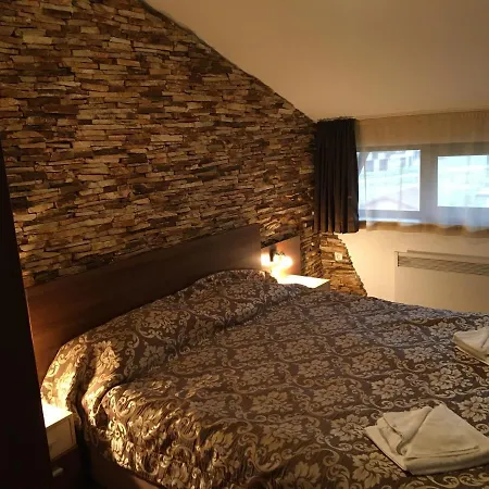 1 Bedroom Near Gondola